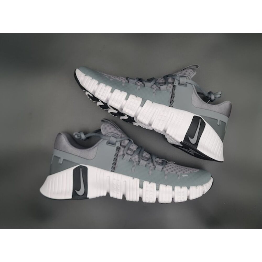 Nike Free Metcon 5 Smoke Grey. SIZE 8 - DV3949-003